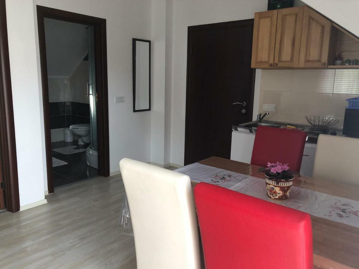 Apartment & Rooms Thomas Korenica Extérieur photo