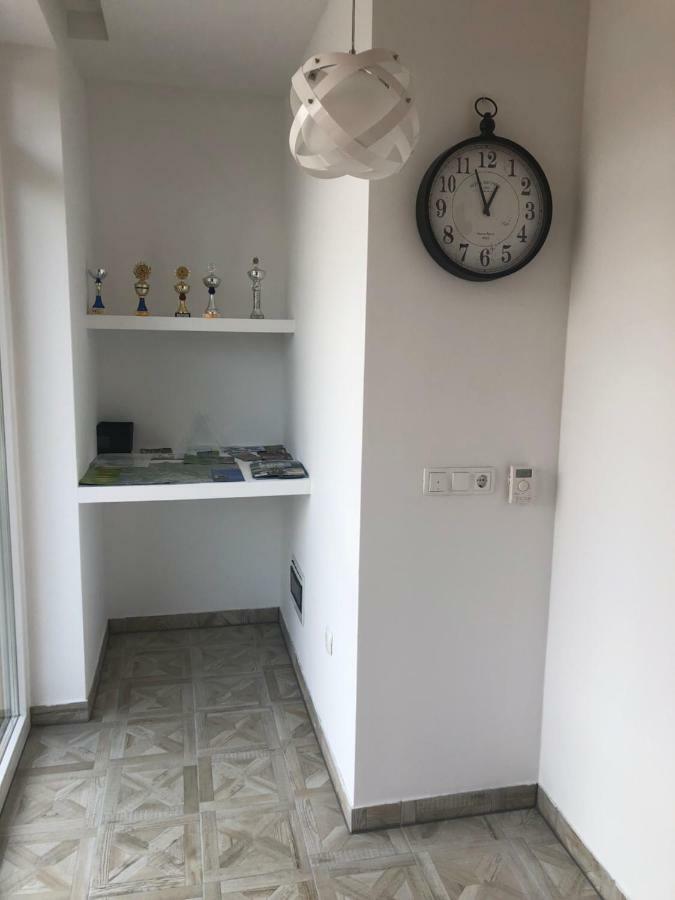Apartment & Rooms Thomas Korenica Extérieur photo